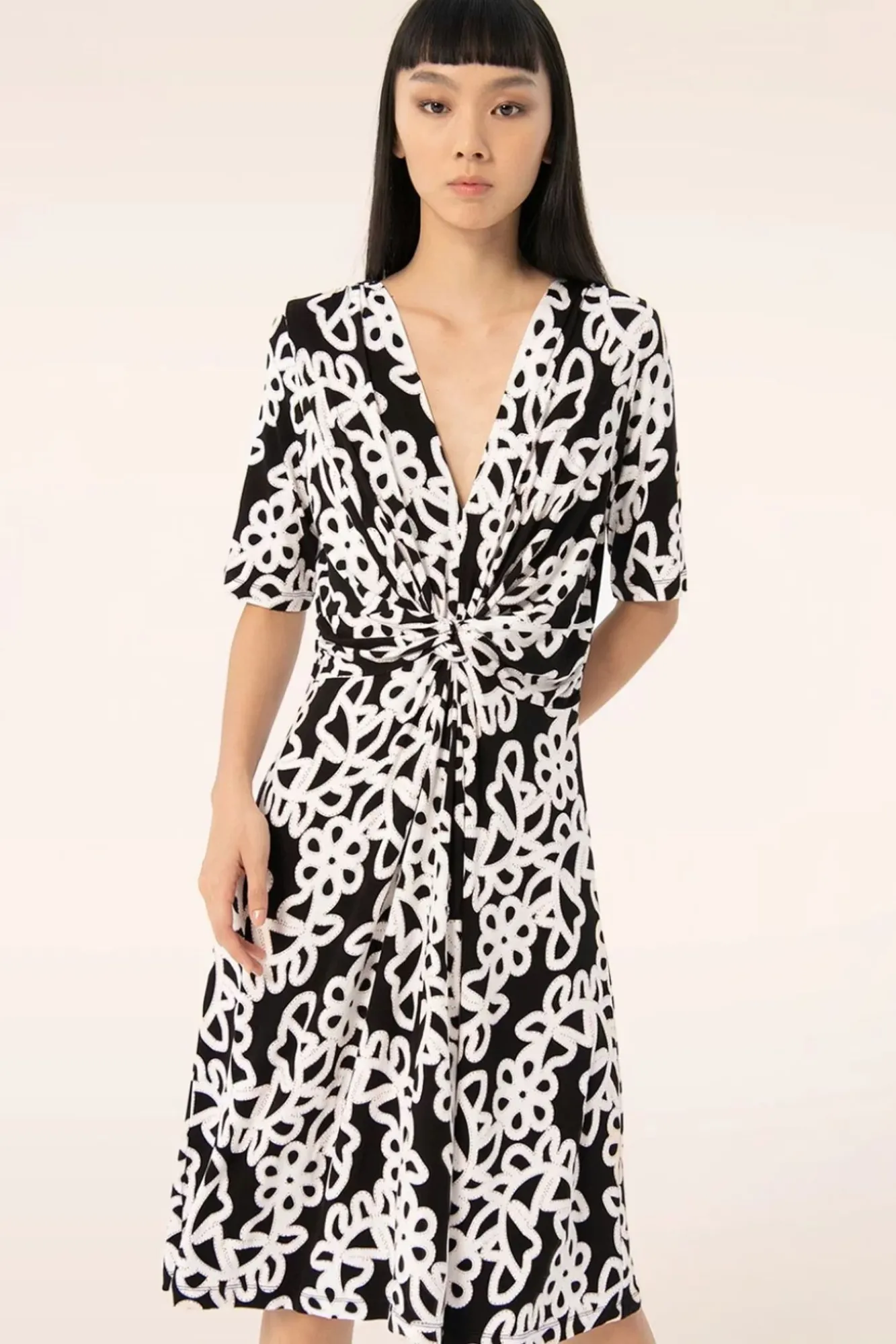 Best Sale Surkana Colette Geknoopte Jurk In Zwart