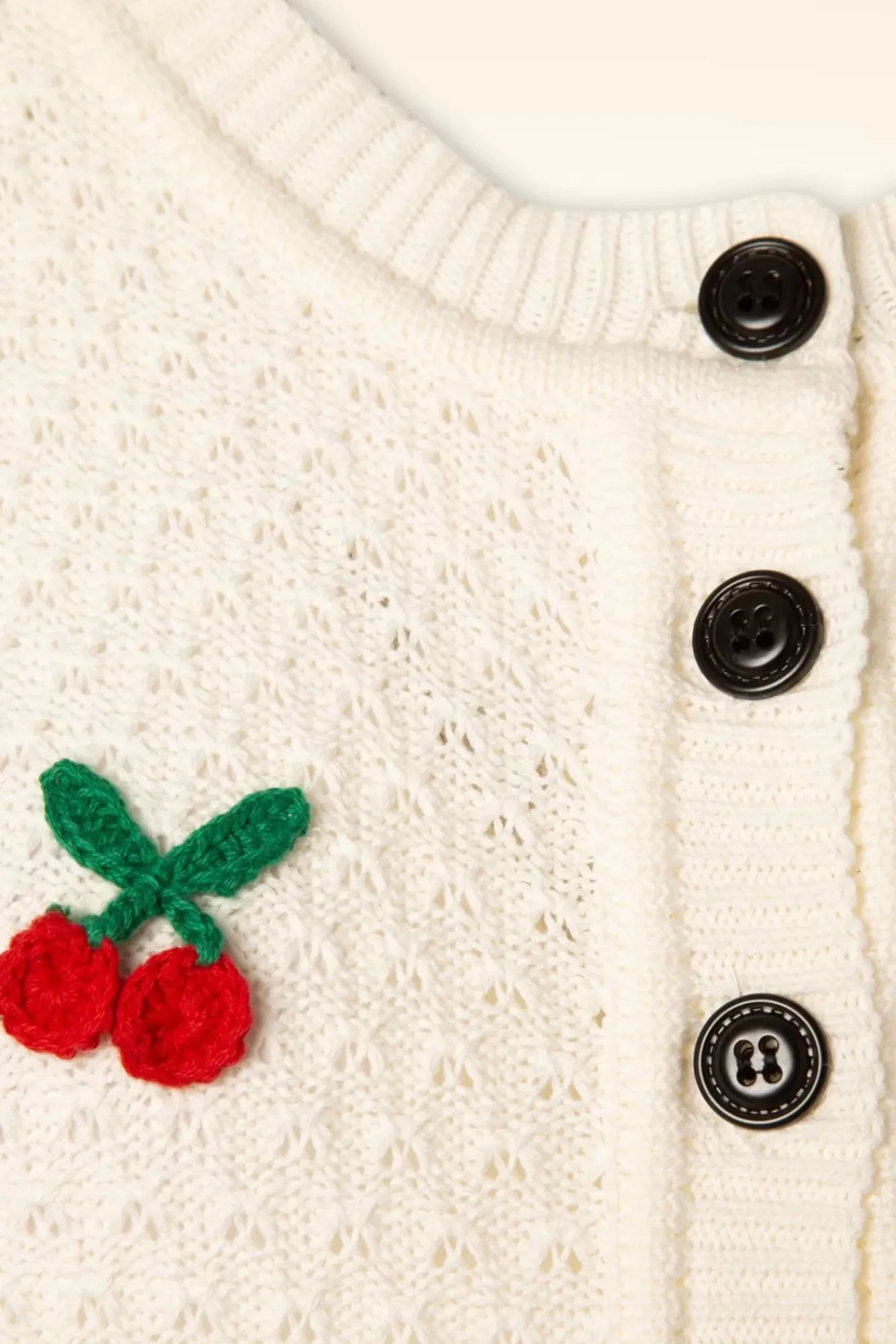 Fashion Mak Sweater Jennie Cherry Vest In Ivoor