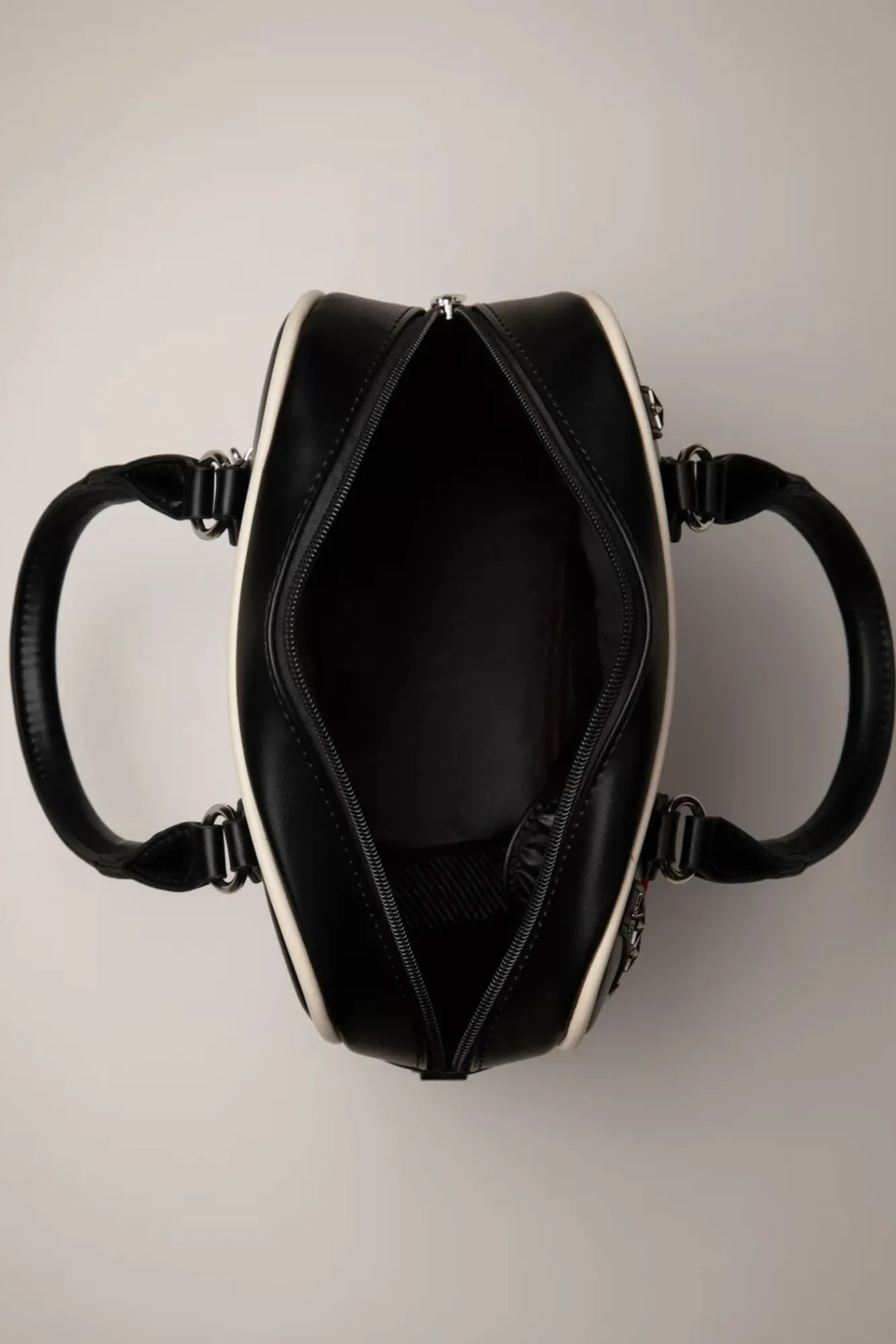 Clearance Banned Retro Keep 'Em Flying Handtas In Zwart