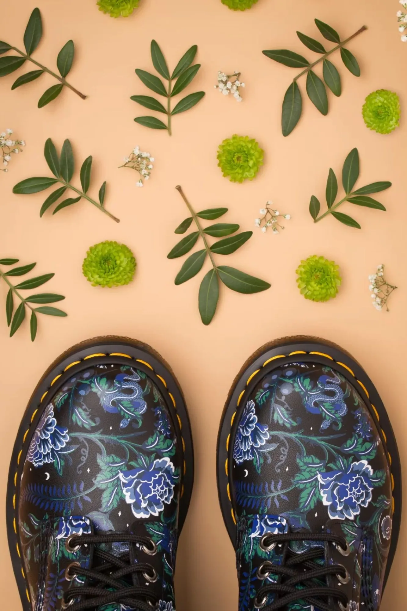 Online Dr. Martens 1460 Pascal Backhand Mystic Garden Bloemenlaarzen In Zwart