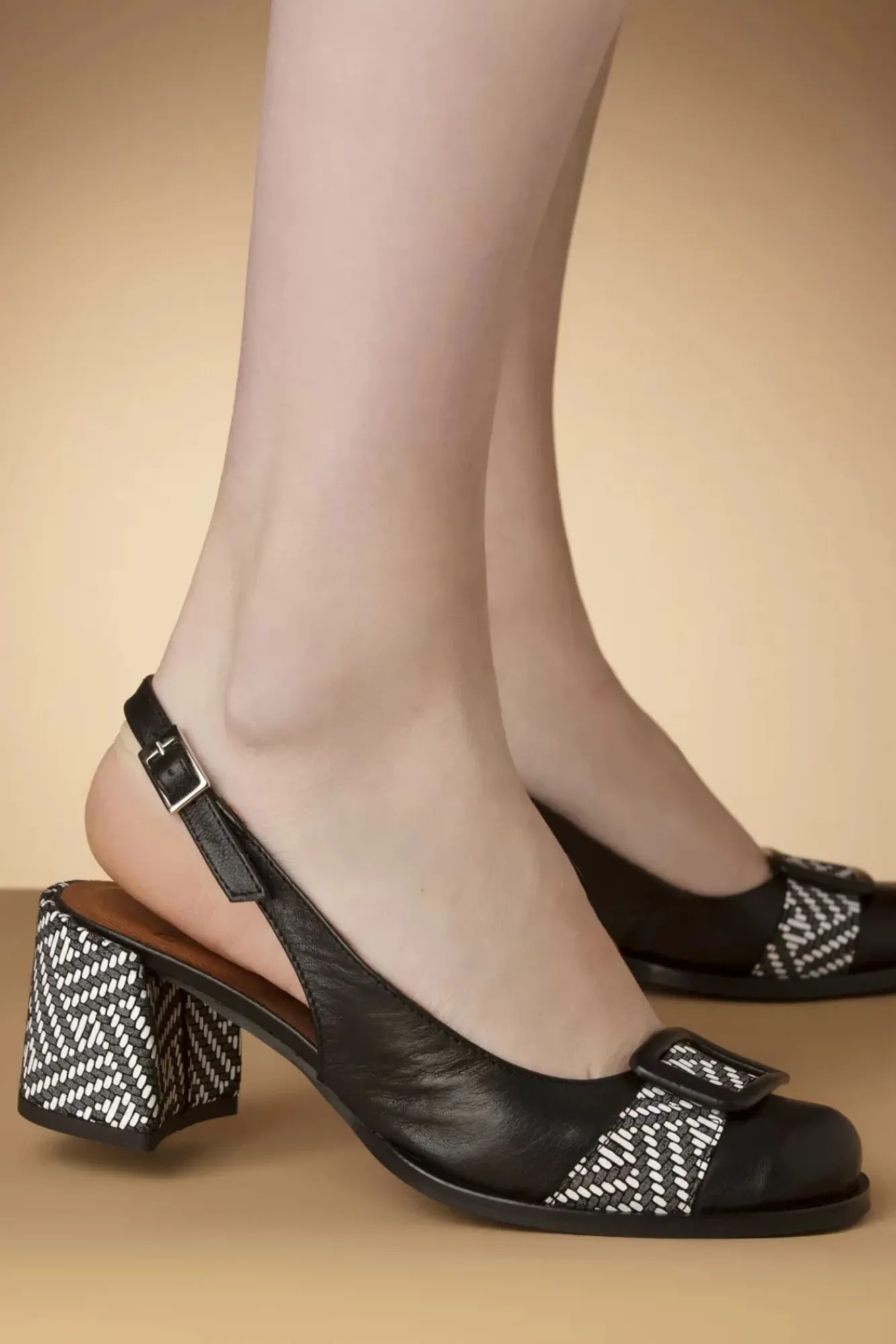 Flash Sale Nemonic Rebeca Lederen Slingback Pumps In Zwart