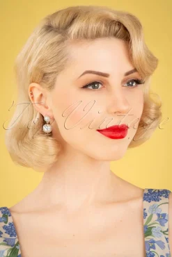 Shop Sweet Cherry Stijlvolle Pareloorbellen In Ivoor