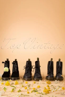 New Dr. Martens 1460 Virginia Enkellaarzen In Zwart